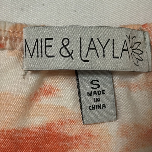 NWOT Women’s Jamie & Layla Orange and Cream Women's Dress. Size S - Picture 3 of 5